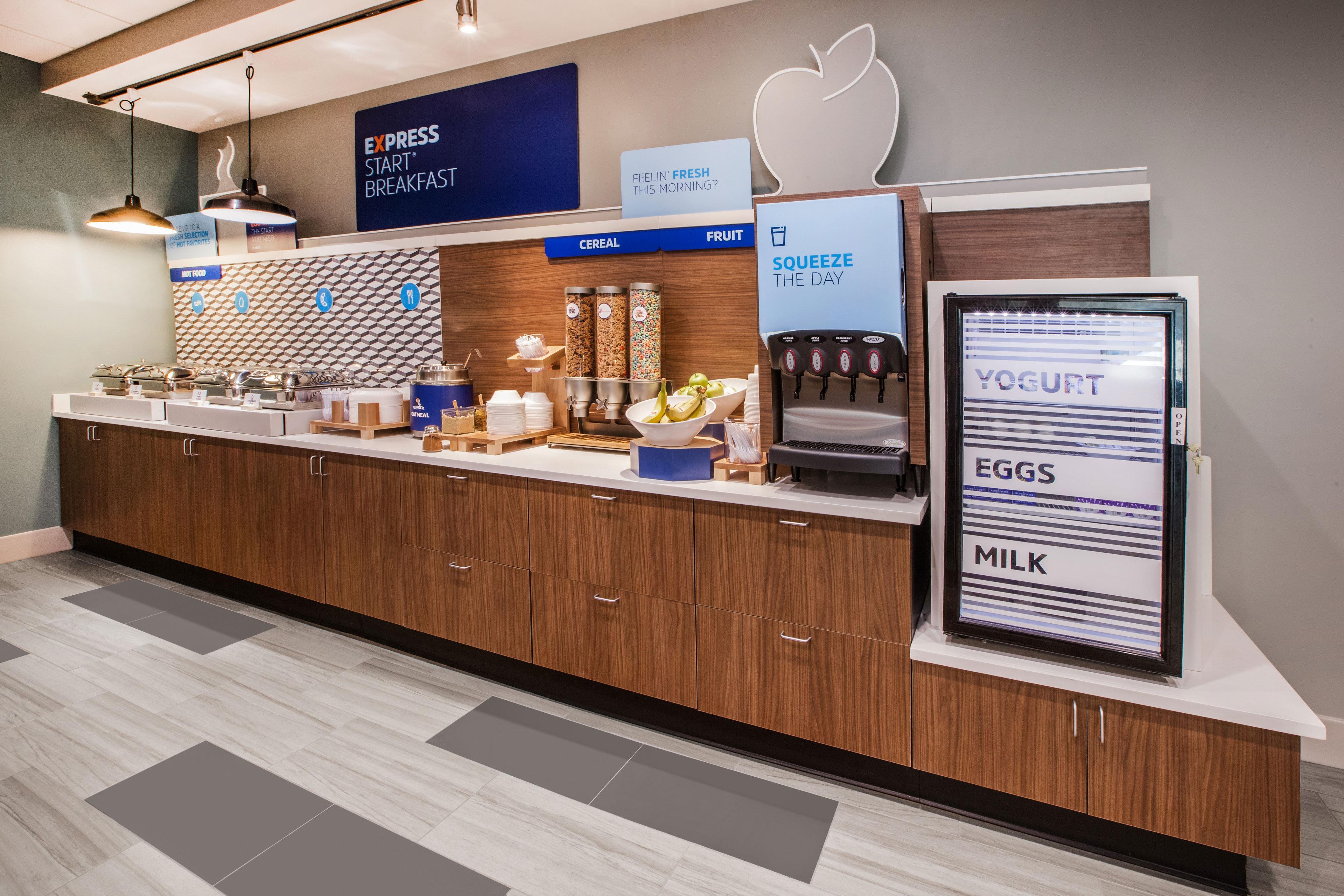 Holiday Inn Express & Suites Terrace By Ihg Bagian luar foto
